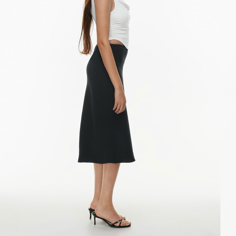 Aritizia black midi skirt